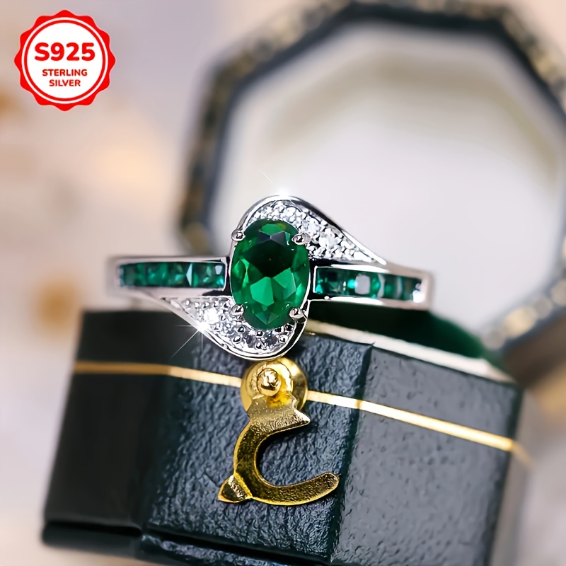 Elegant 925 Sterling Silver Ring with Cubic Zirconia